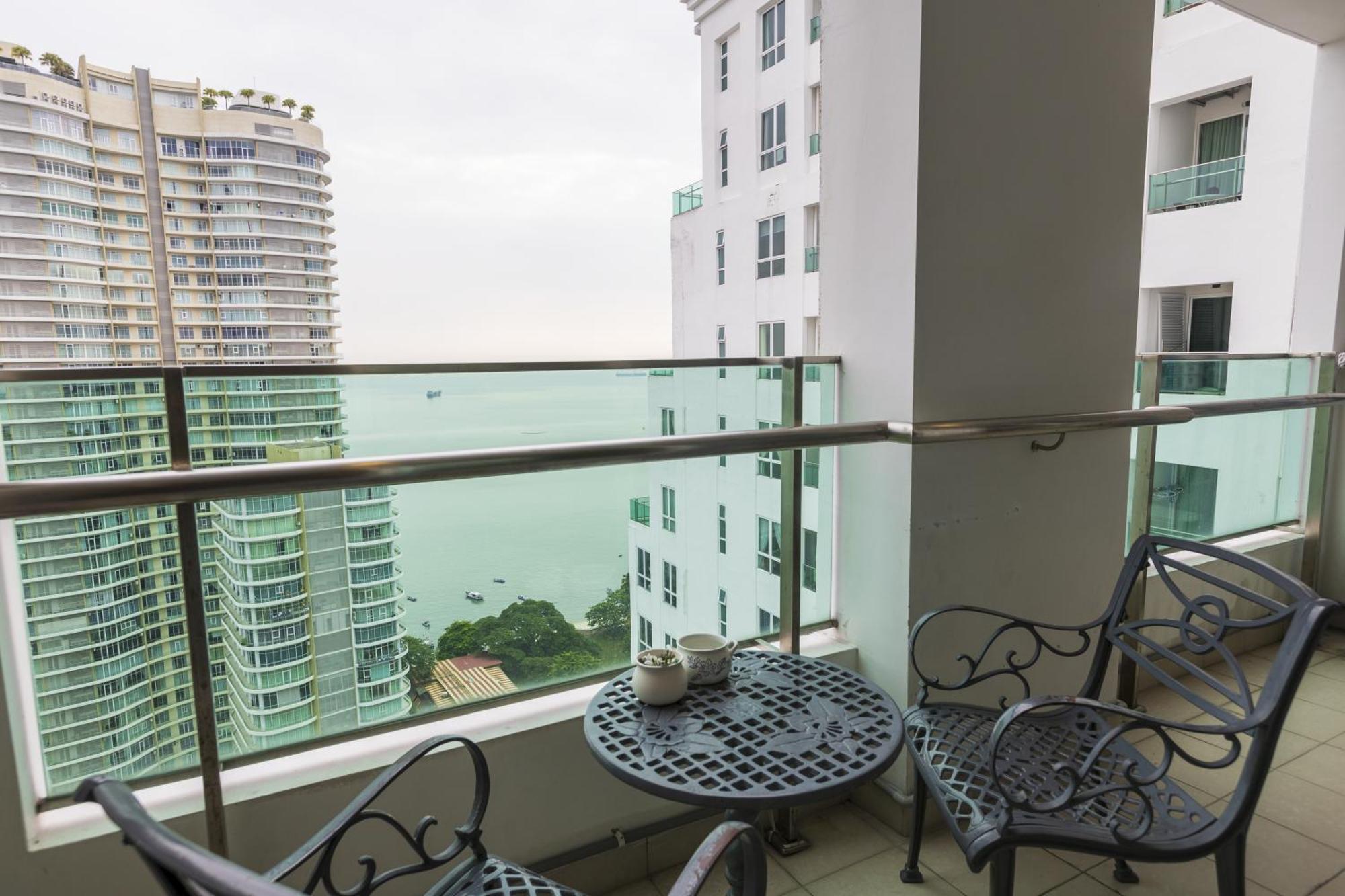 Sky Suites جورج تاون المظهر الخارجي الصورة